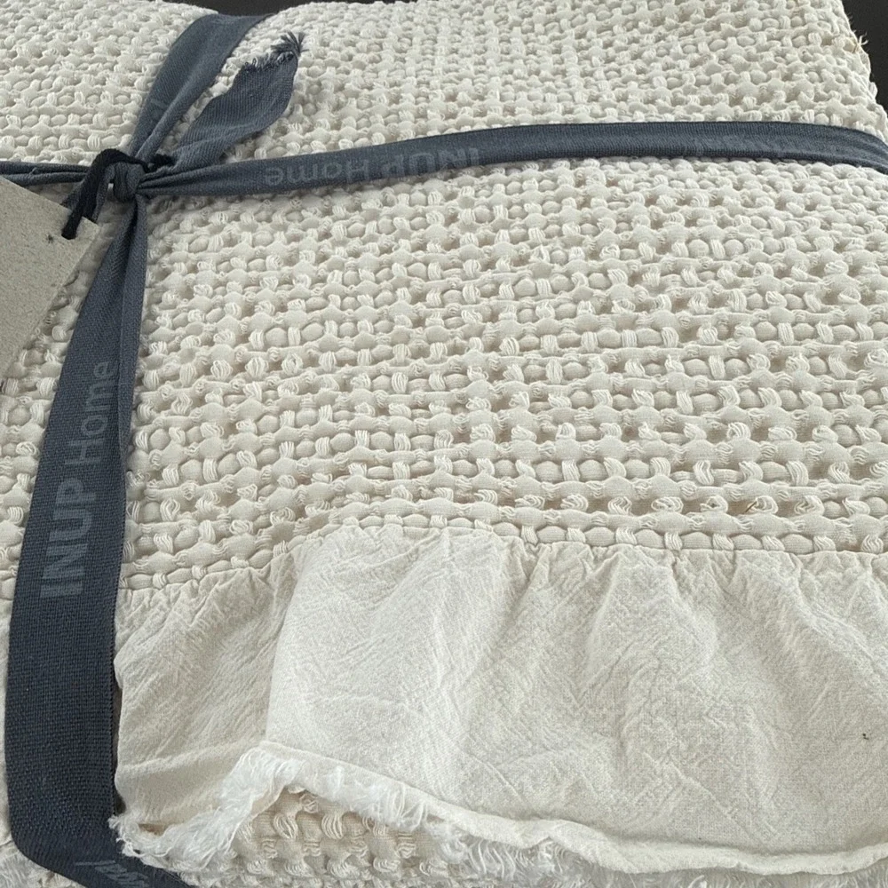 INUP Home Portugal Queen Coverlet Cream 100%‎ Washed Cotton Waffle Ruffle Fringe